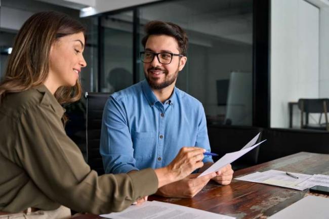 Les parts sociales d'un époux qui divorce